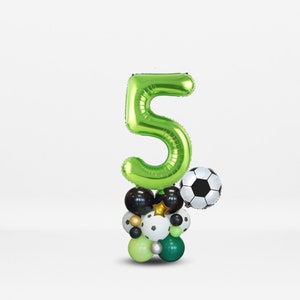 Personalised green blue 40inch number football balloon bouquet sculpture stand girls boys football sports birthday party decoration 5