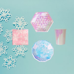 Frozen Princesses Elsa Anna Olaf Disney Snow Flakes Print Girls ...