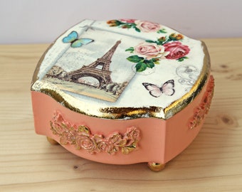 Eiffel tower small box, elegant Paris jewelry box, cute keepsake box for girls, beautiful gift for mother, niece gift from aunt, grandmother