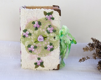 Small handmade retro chic junk journal with roses in purple and laces and with lacey drawstring bag, pocket size book, cute gift  set mom