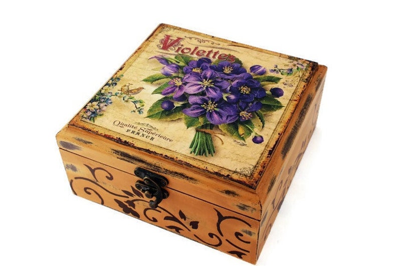 Wooden tea box with violets, jewelry storage box for woman, floral gift for mother in cottage chic style, elegant shabby retro keepsake box image 2