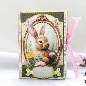 Kleines vintage Junk Journal mit Osterhasen, handgemachtes Mini shabby Taschenformat für Frauen die gerne schreiben