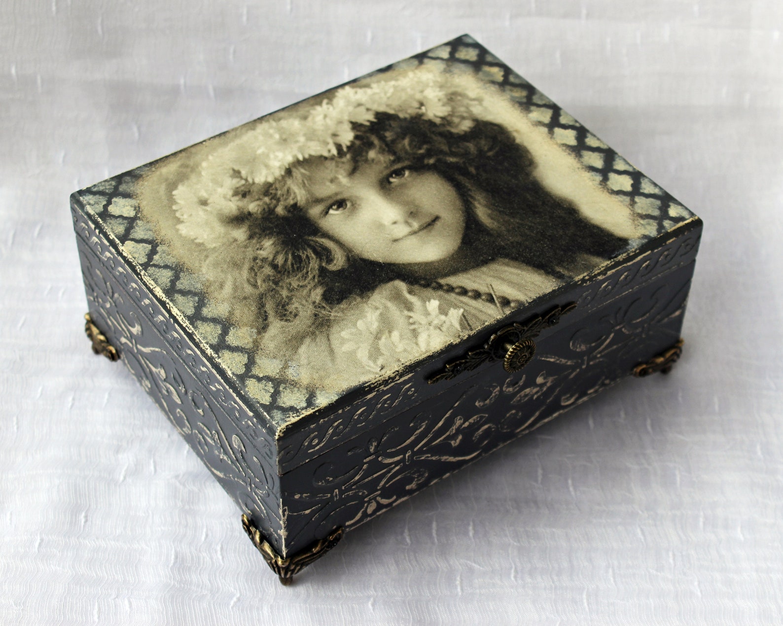 Little girl Jewelry box elegant black and white gift box Etsy