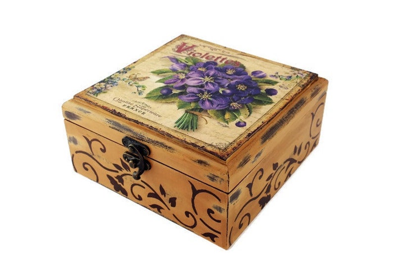 Wooden tea box with violets, jewelry storage box for woman, floral gift for mother in cottage chic style, elegant shabby retro keepsake box image 3