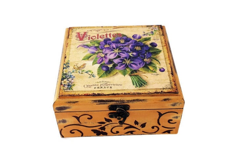 Wooden tea box with violets, jewelry storage box for woman, floral gift for mother in cottage chic style, elegant shabby retro keepsake box image 6