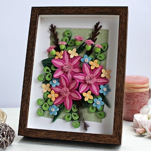 Bouquet de fleurs en papier rose 3D dans une boîte, beau cadeau floral pour femme, décoration de bureau, décoration d'étagère de cheminée, cadeau élégant pour mère ou tante