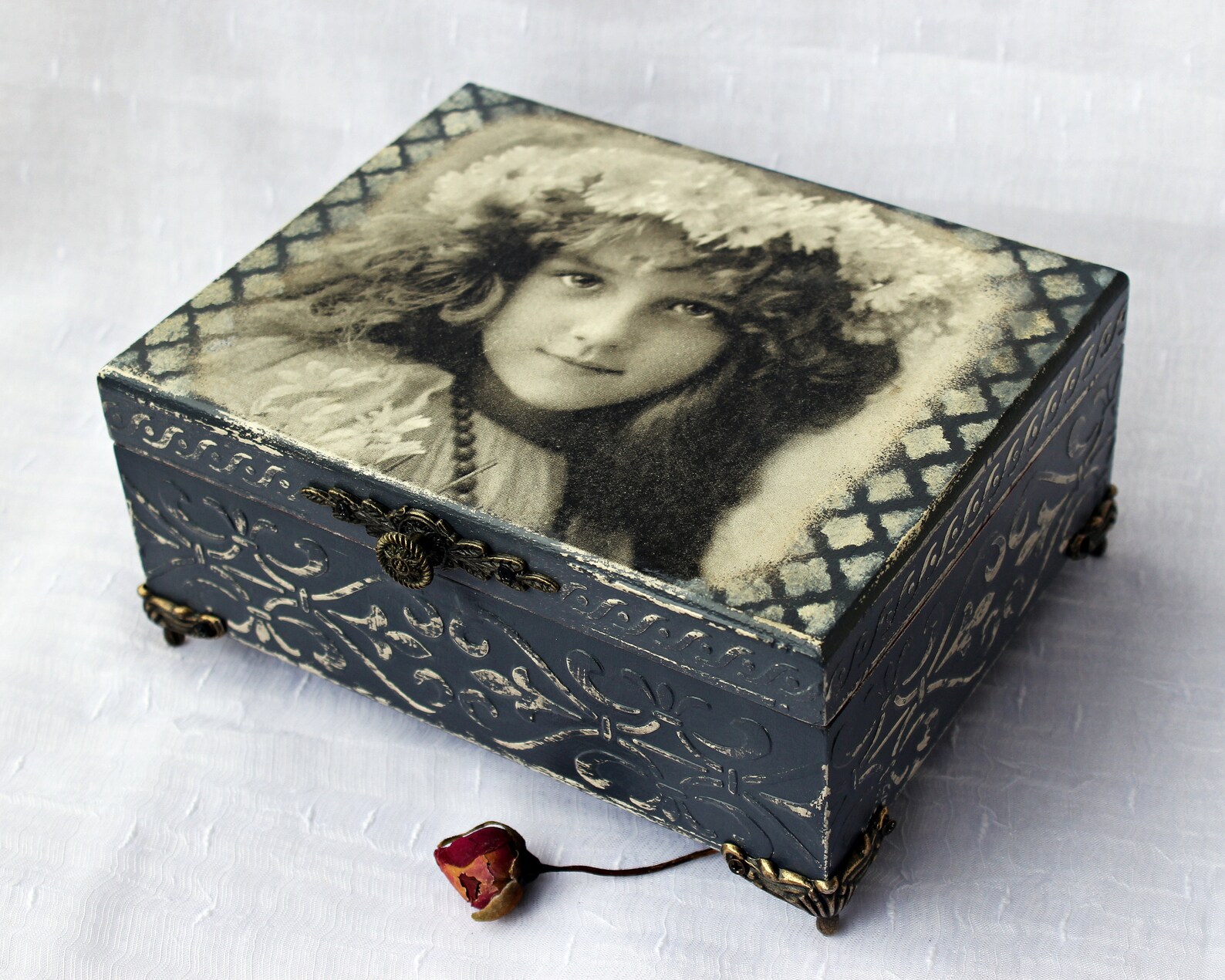 Little girl Jewelry box elegant black and white gift box Etsy