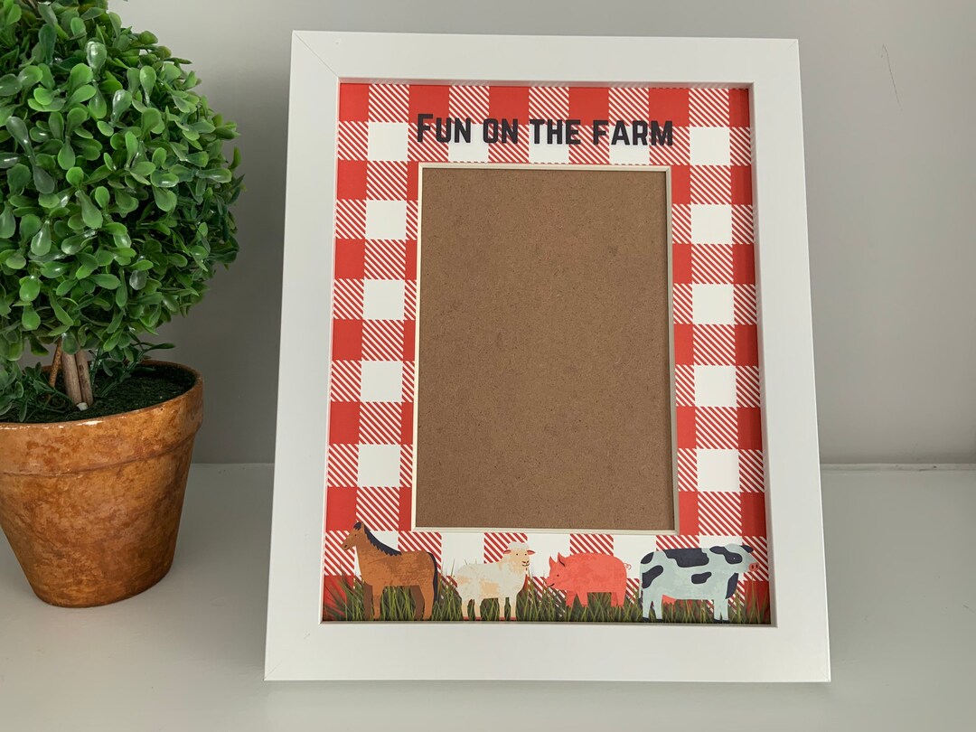 Farm Picture Frame | Personalized Frame for 5x7 Photo | Fun on the Farm Photo Frame - Etsy