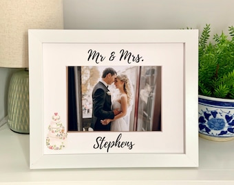 Personalized Wedding Picture Frame: Mr. & Mrs. Gift (5x7 Photo)