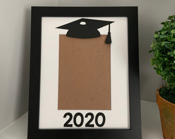 Graduation picture frame with Cap | Personalized Picture Frame 5x7