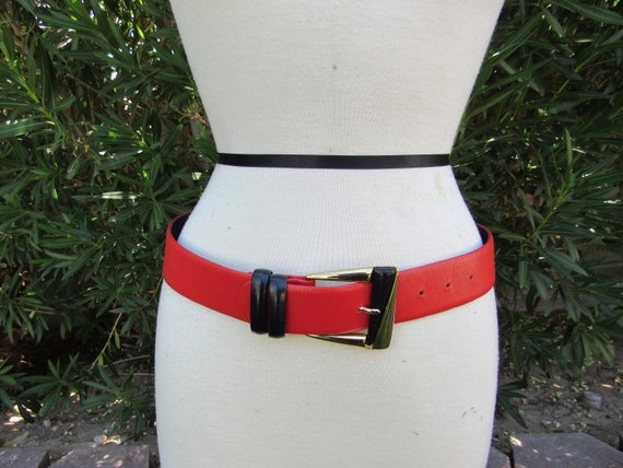 1980s Red and Black Mondi Leather Belt - image 3