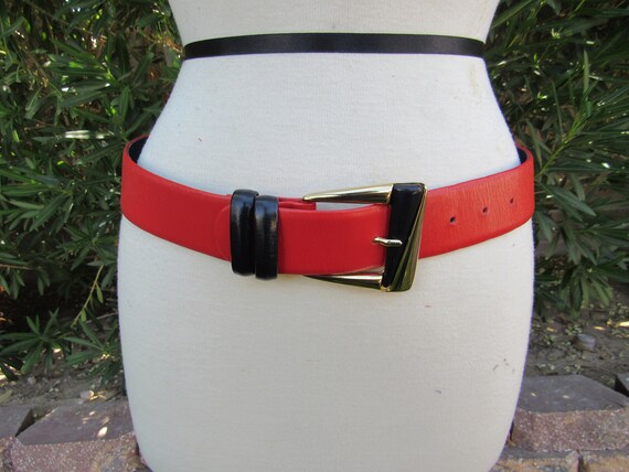 1980s Red and Black Mondi Leather Belt - image 4