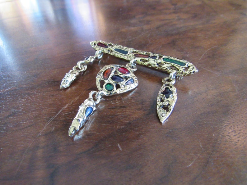 Enamel Detail Drop and Dangle Brooch