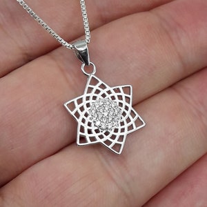 925 Star of David with zircon