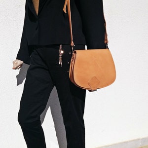 Shoulder Bag Women, Leather Saddle Bag Handmade of Full Grain Leather, Small Crossbody Bag Available in 6 Colors!