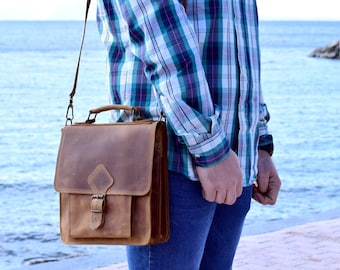 Full Grain Leather Messenger Bag Men: Handmade Crossbody Tablet Bag