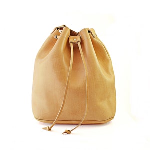 Leder Beuteltasche für Frauen aus Vollrindleder in Naturfarbe