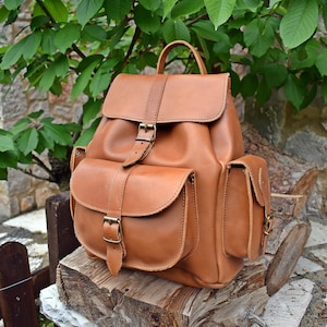 Sac à dos en cuir marron tabac pour femme, sac à dos de grande taille, sac à dos fait à la main en cuir pleine fleur.