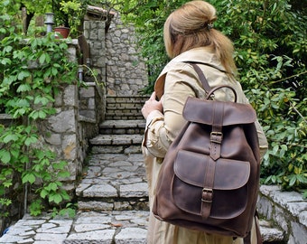 Zaino in pelle invecchiata: extra large, pieno fiore, fatto a mano in Grecia