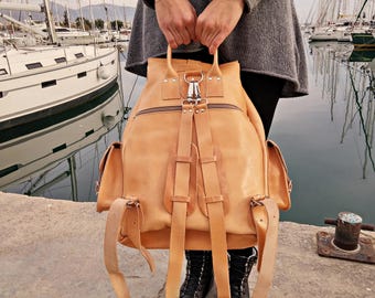 Extra Large Leather Backpack / Full 