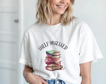 Camiseta "Adicto a los estantes", regalo para amantes de los libros, camiseta con pila de libros, camiseta de bibliotecario, camiseta de lector, ropa para amantes de los libros, regalo para lectores, ratón de biblioteca