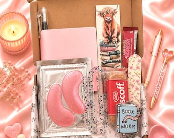 Un abrazo personalizado en una caja (sin libro), regalo para amantes de la lectura, cesta de autocuidado, cita a ciegas con un libro. Regalo literario para enviar por correo.