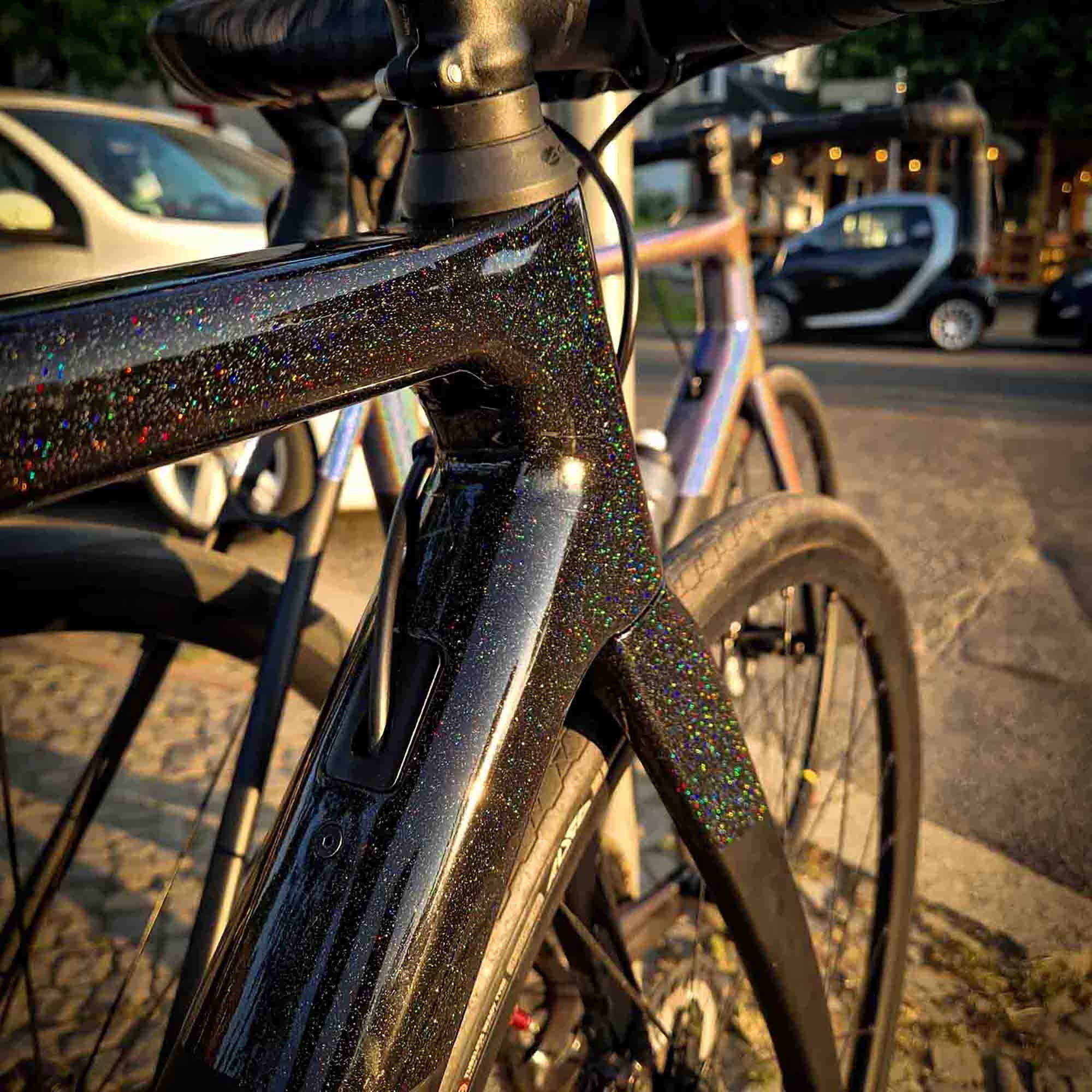 Fahrradfolie Galaxy Glitzer – Schwarze Rahmenschutzfolie