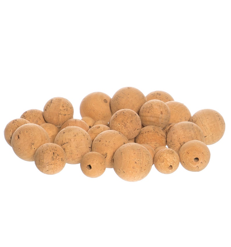 Mixed sizes Cork beads natural