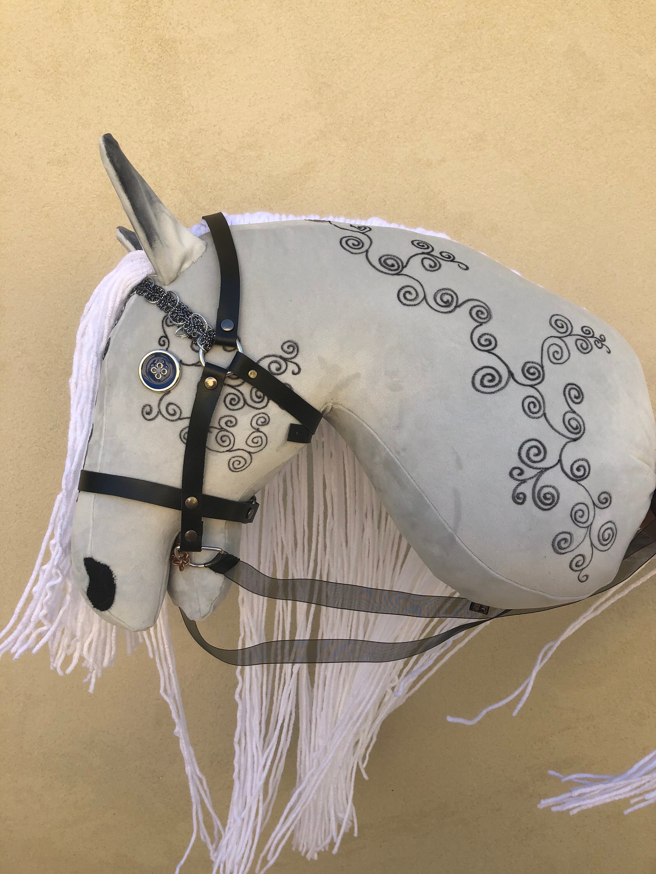 white hobby horse
