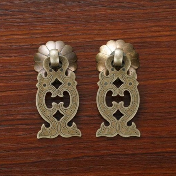 Chinese Style Antique Drop Pulls / Drawer Handles Antique Brass Kitchen Cabinet Knob Pull Handles / Door Handle Dresser Drawer