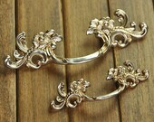 1.75 quot 2.5 quot Shabby Chic Dresser Pull Drawer Pulls Door Handles Antique Silver French Vintage Cabinet Knobs Handle 44 64mm