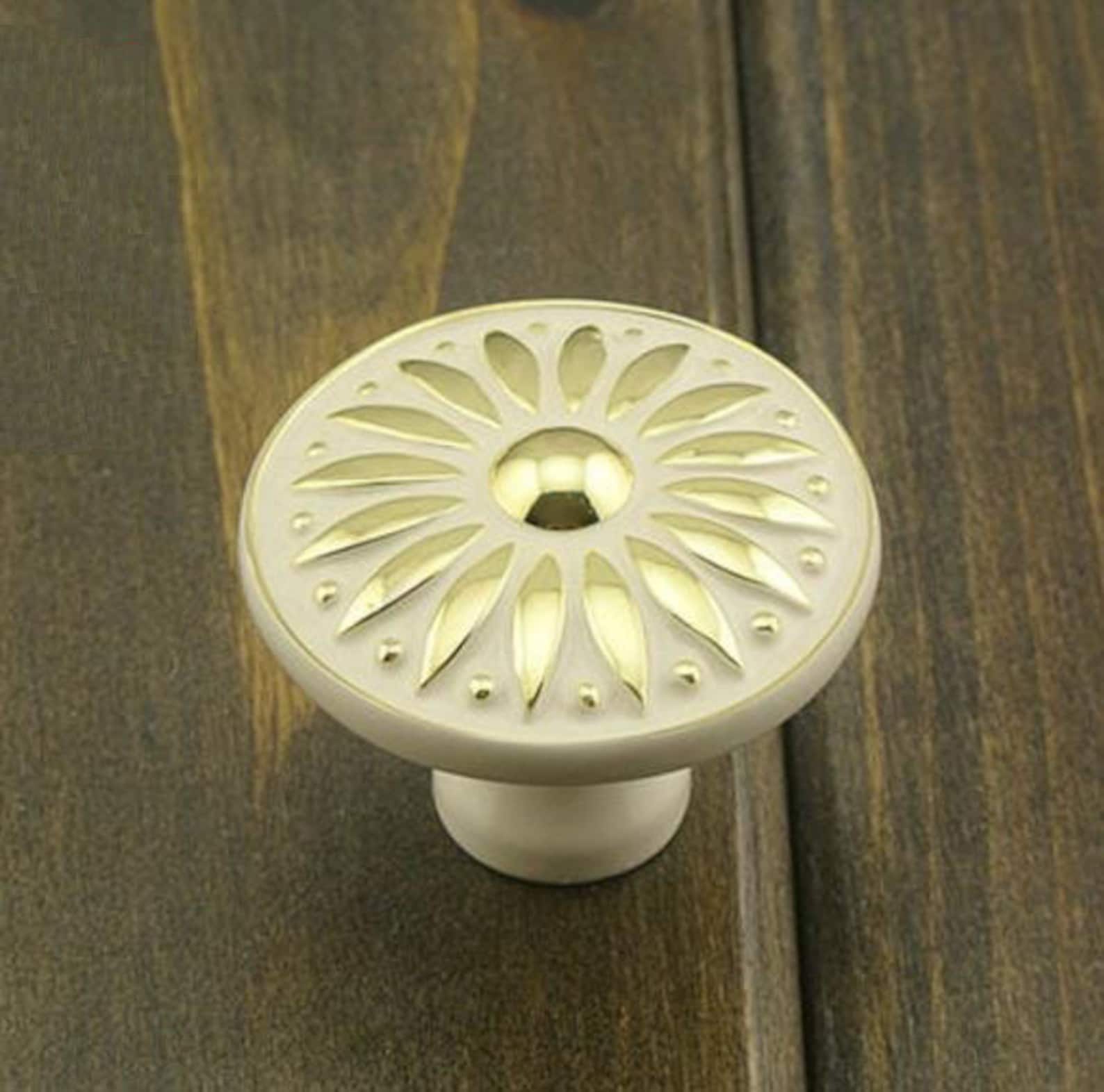 Lvory White Dresser Drawer Pulls Handles Knobs / French Etsy