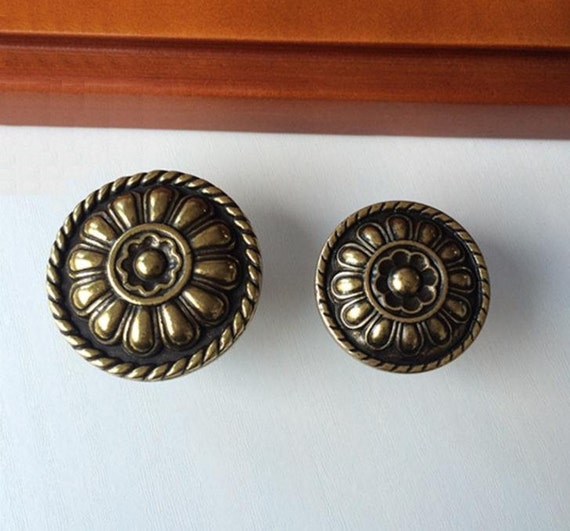 Vintage Style Drawer Knobs Pulls Antique Bronze Dresser Knobs Etsy
