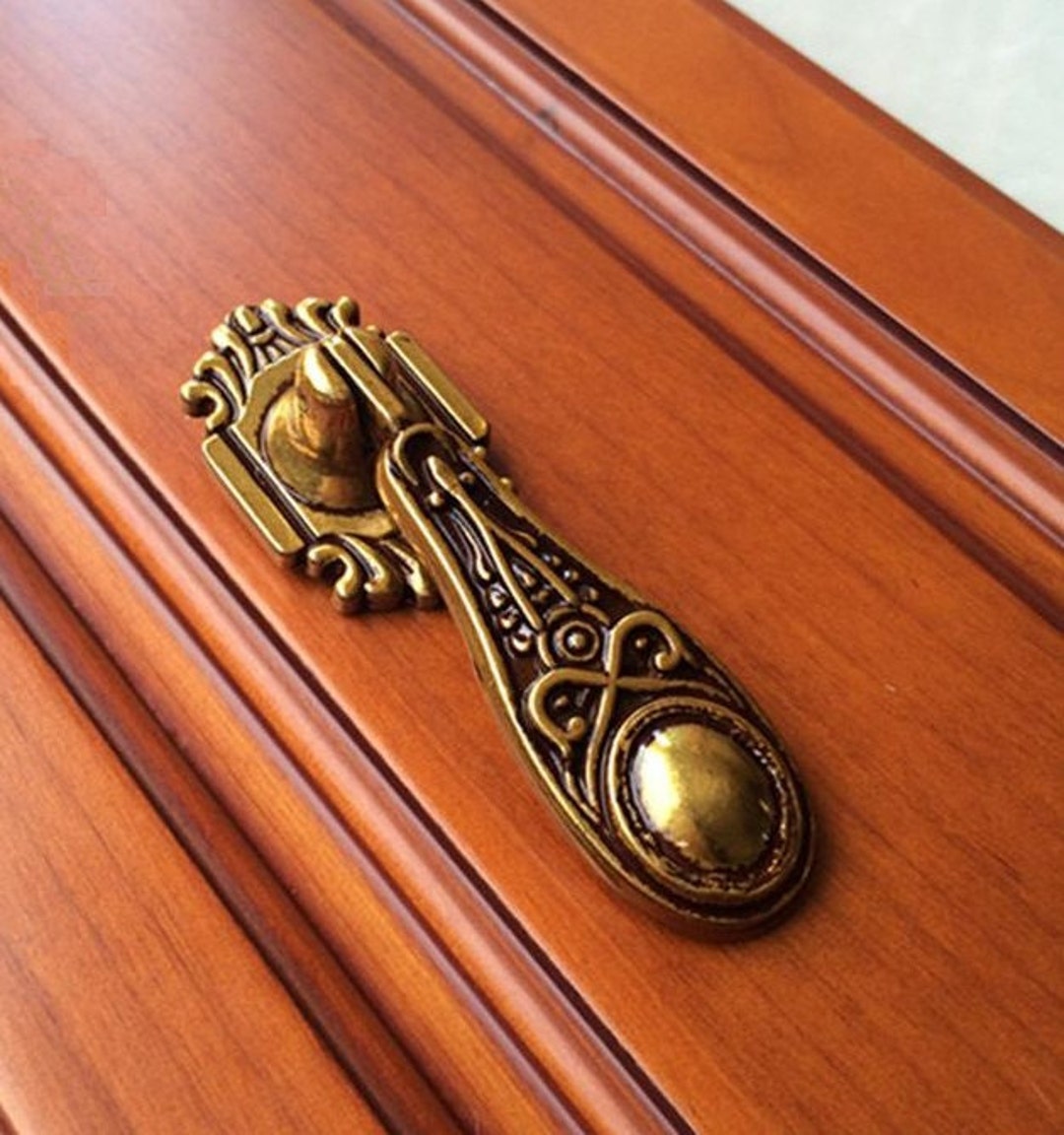 Antique Gold Dresser Drawer Pull Handles Knob Metal Drop Pull /