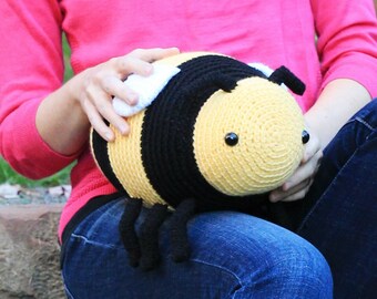 Big Bobby the Bee Amigurumi Crochet Pattern (PDF Pattern)