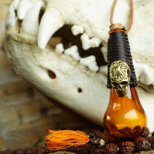 Viking ketting, Flesje en schedel ...... Keltische hanger, Wiccan hanger, heidense hanger, Viking hanger,