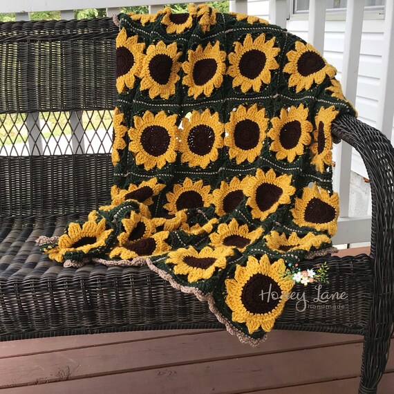 Crochet Sunflower Blanket Farmhouse Decor Rustic Nursery Sunflower Throw Blanket Flower Baby Room Theme Baby Girl Blanket