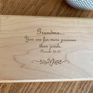 Boîte à bijoux personnalisée pour grand-mère, maman, tante, petite fille, tout texte