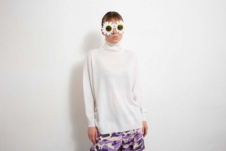 Vintage Turtleneck Jumper White Oversized 90s image 7