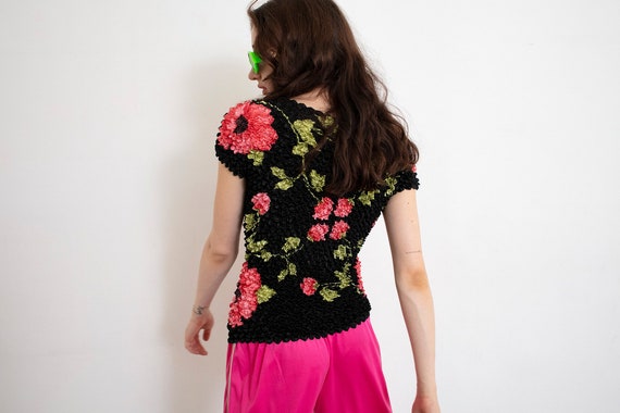 Vintage Popcorn Top Black Floral Stretchy Crinkle… - image 4