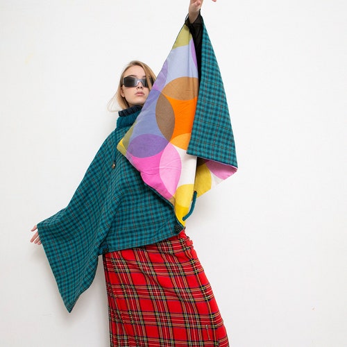 Vintage 80s authentic Poncho Coat Cape Cloak Wool Plaid Blue