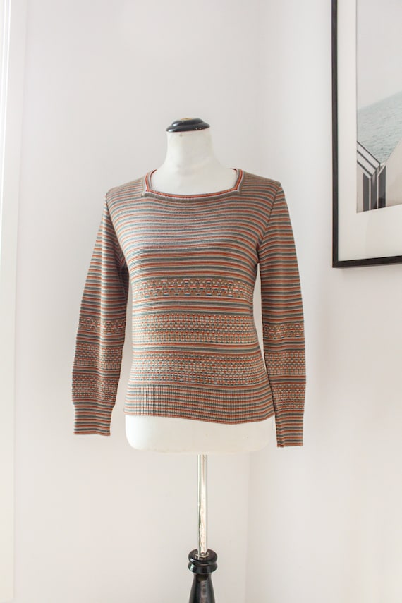 Vintage 1970s Multi-Colored Striped Sweater with S