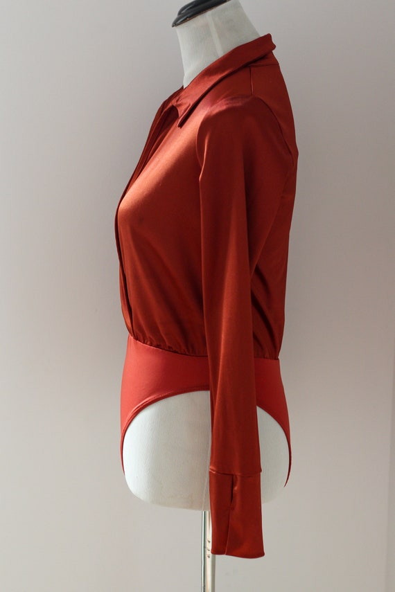 Vintage 1970s Burnt Orange Shiny Disco High Cut L… - image 4