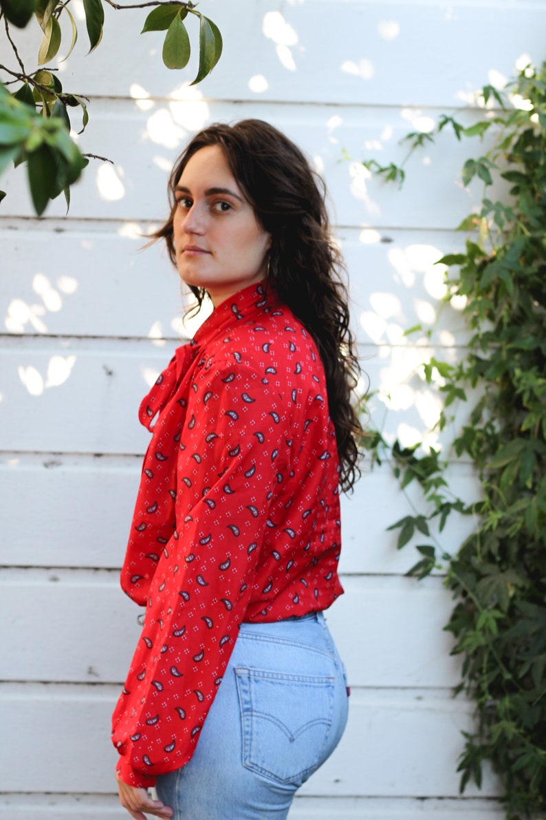 Vintage 1970s Red Paisley Bandana Print Secretary Blouse by Cricket Lane 70s Long Sleeve Pussy Bow Shirt Large