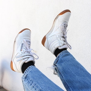Vintage White High Top Reebok Sneakers with Rainbow Embroidery / 1980s 1990s Retro Reebok Shoes / US 7.5