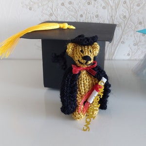 7 cm Graduation Bear With Graduation style Gift Box Miniature For Him For Her Gift Collectable Decoration Dolls University Celebrate