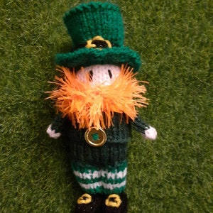 Hand Knit 15 cm Leprechaun decoration Miniature For Him For Her Gift Present Birthday Collectable Decoration Christmas St Patricks Ireland