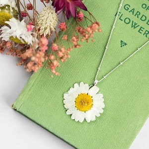 Daisy Necklace, Real Flower Jewellery, Flower Necklace, Daisy Jewellery, Silver Necklace, Gift for Her, Spring Accessories, Mothers Day Gift