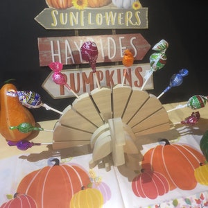 Fall Decor, Thanksgiving Decor, Friendsgiving Decor, Turkey Decor Treat Holder, Turkey Lollipop Holder, Turkey Centerpiece, Kids Table Decor