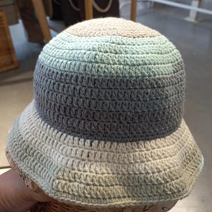 Crochet bucket hat